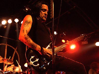 Tommy Victor - Prong | Cyan Guitars