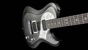 Ultimate - Silver Dragon - Rock & Metal Gitarre - Single Cutaway